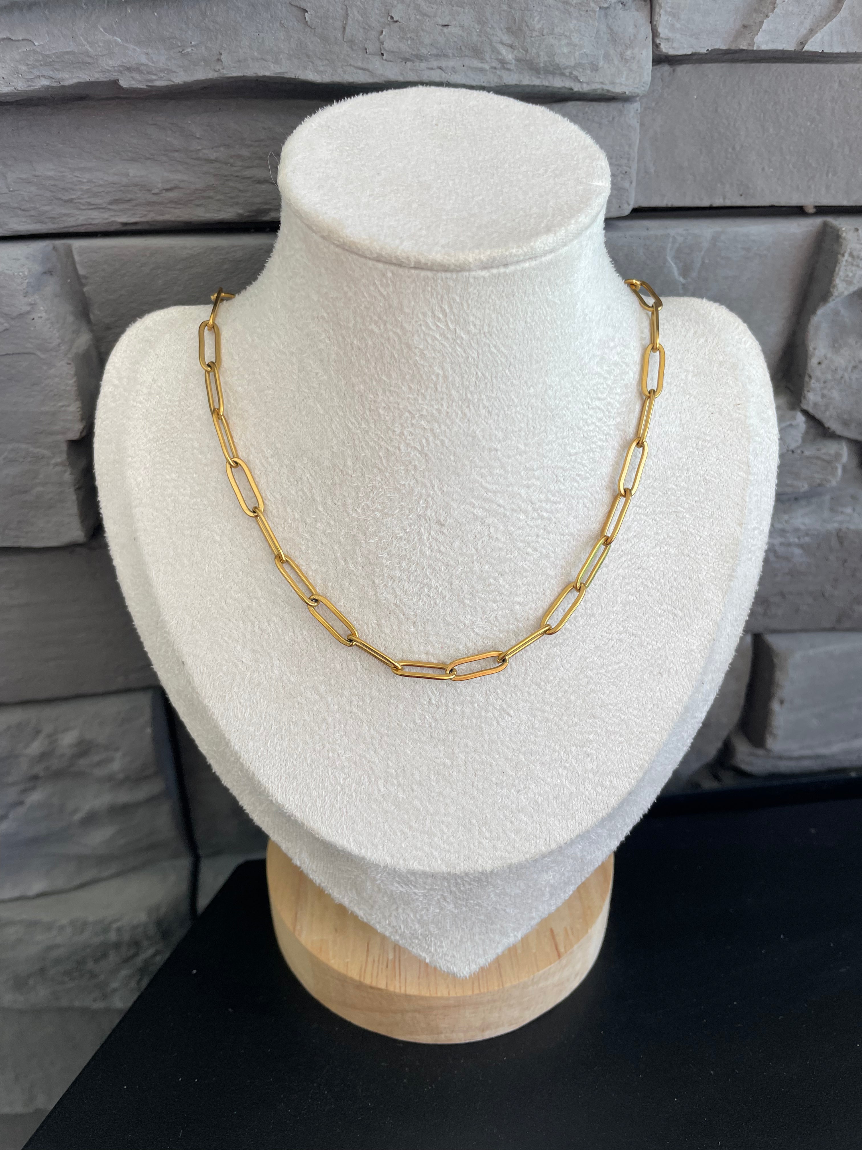 Collier Alison