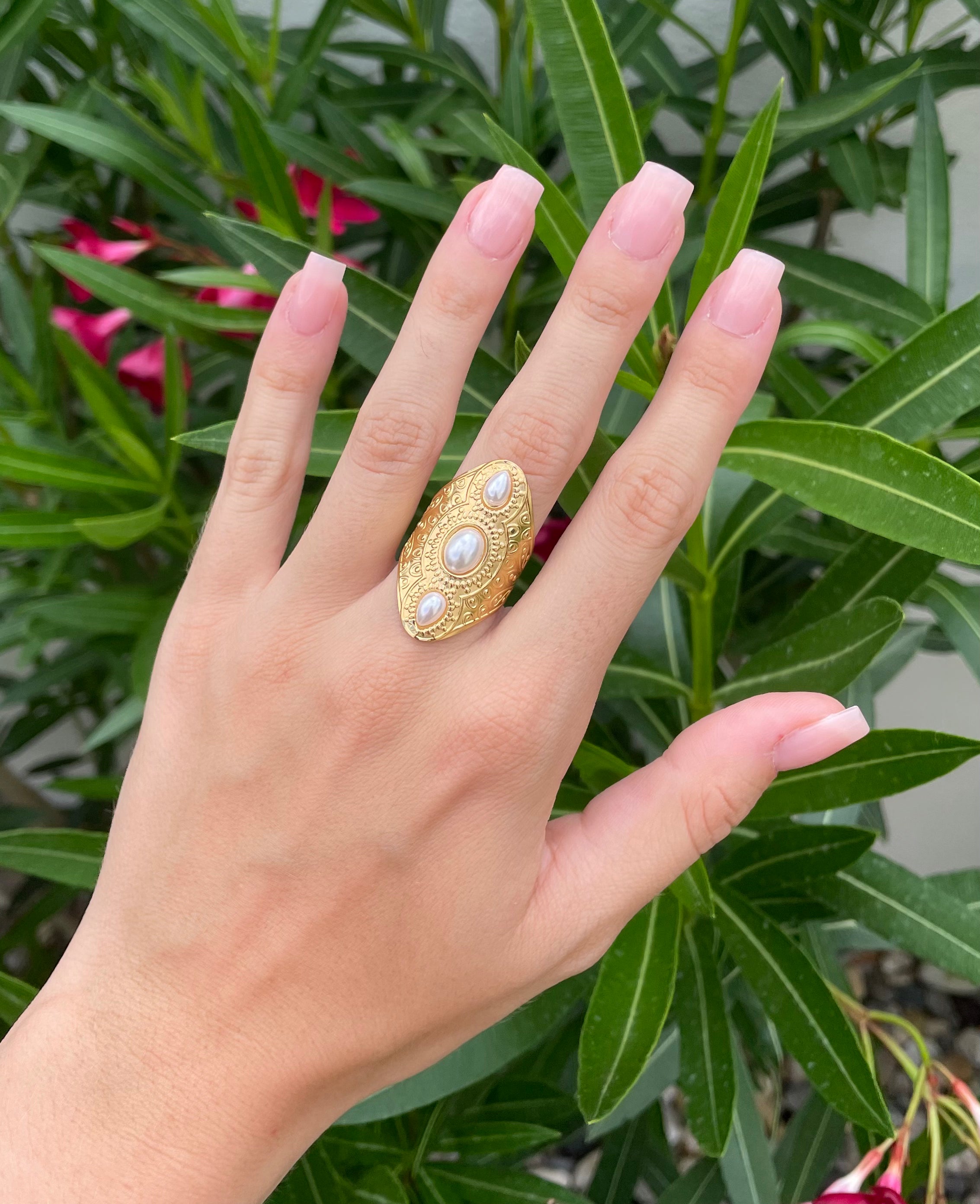 Bague blanche