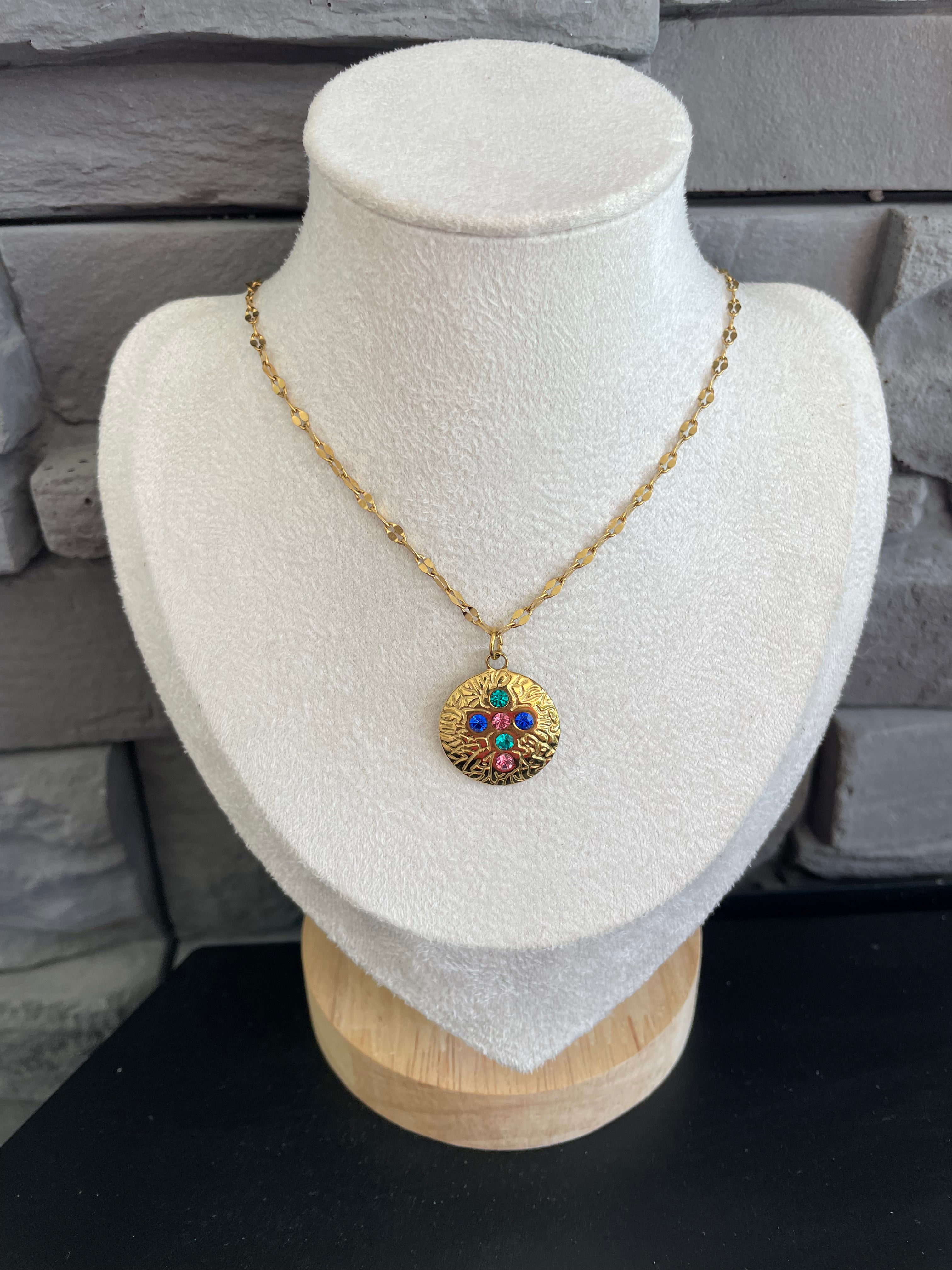 Collier Romane